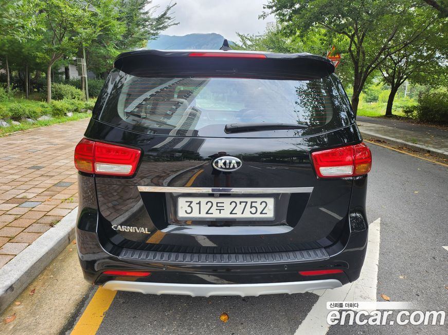 Kia Canival 2017