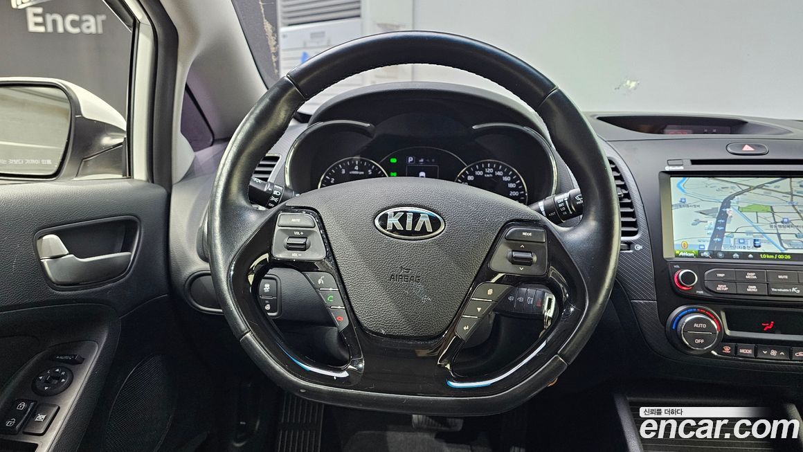 Kia K3 2016