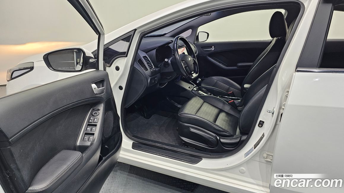 Kia K3 2016