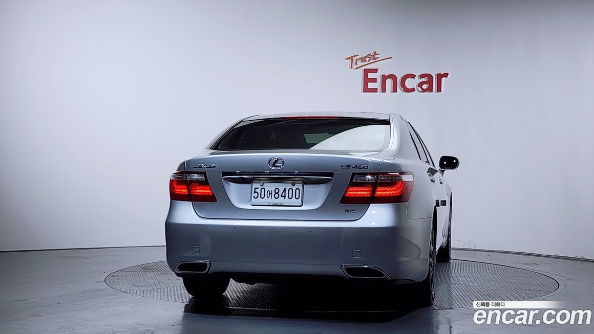 Lexus LS 2009