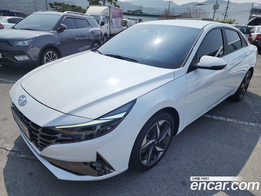 Hyundai AVANTE 2021