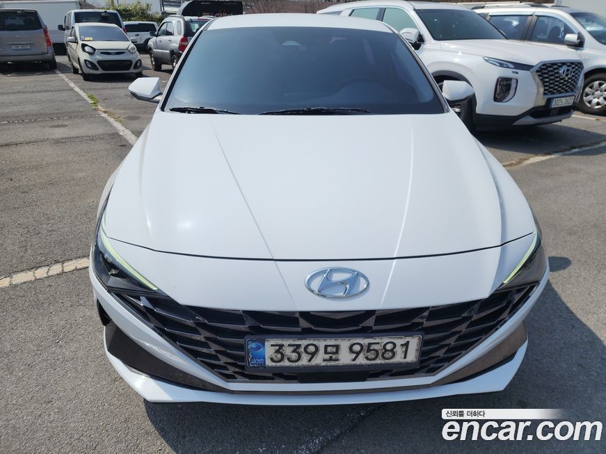 Hyundai AVANTE 2021