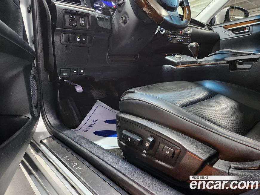 Lexus ES 2014