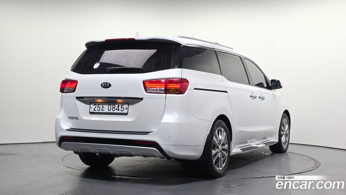 Kia Canival 2016