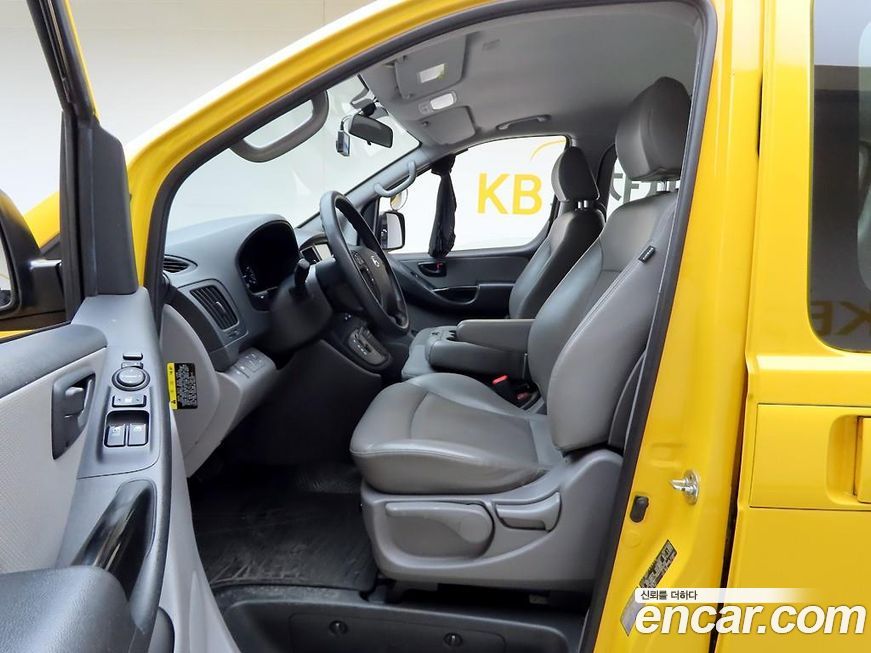 Hyundai Starex 2018