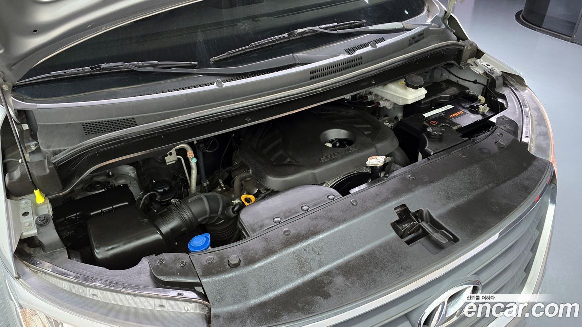 Hyundai Starex 2019