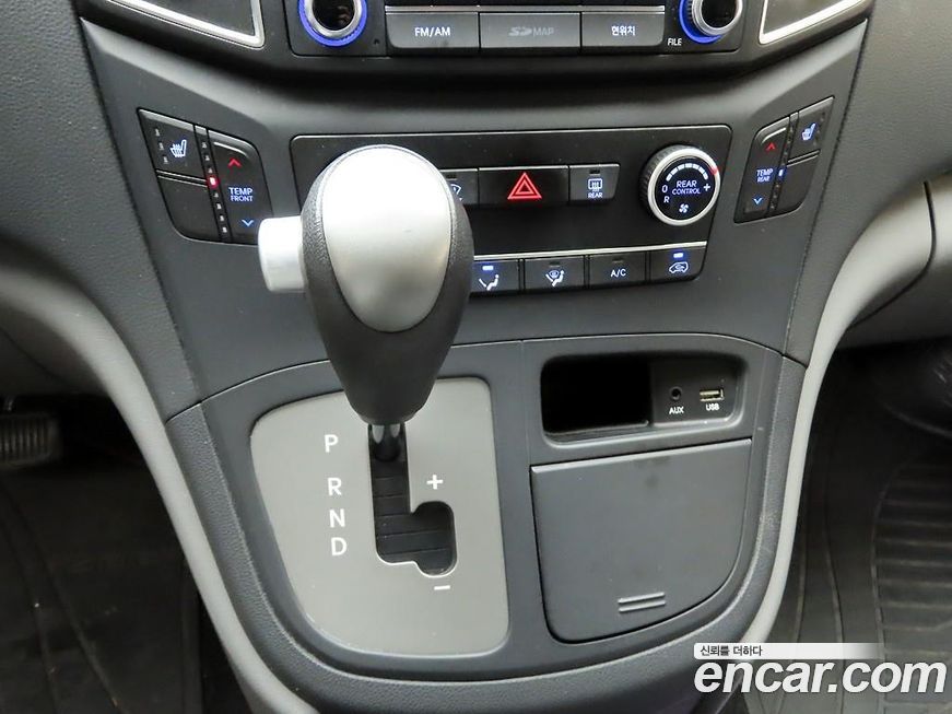 Hyundai Starex 2018