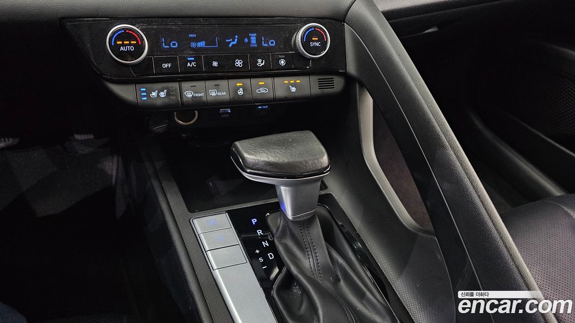 Hyundai AVANTE 2022