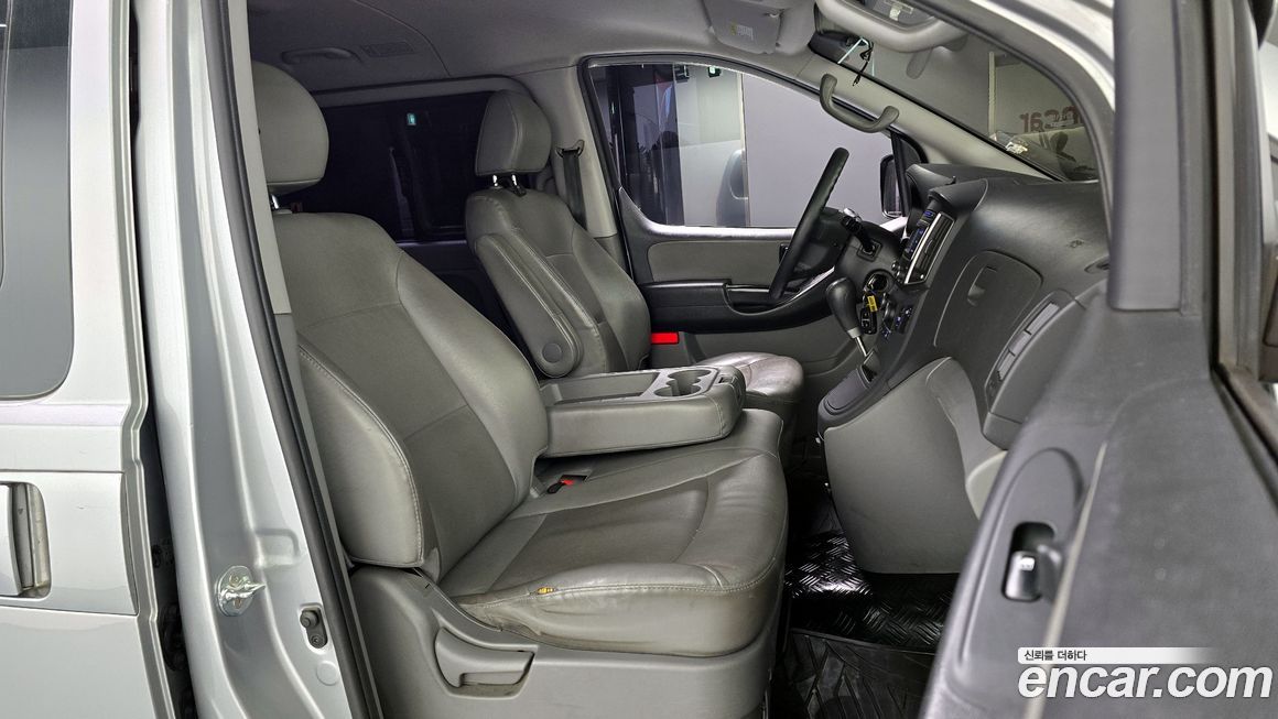 Hyundai Starex 2019