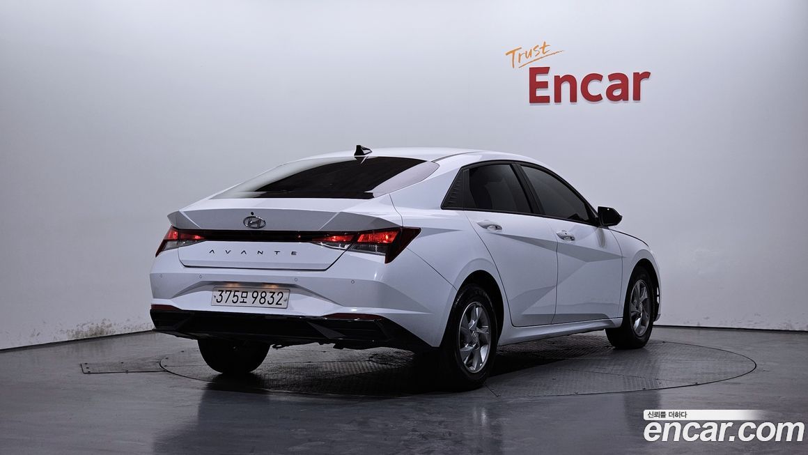 Hyundai AVANTE 2022