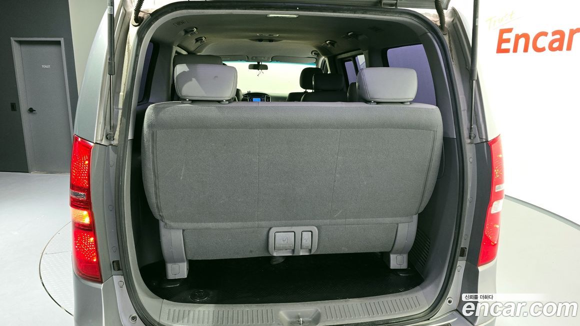Hyundai Starex 2019