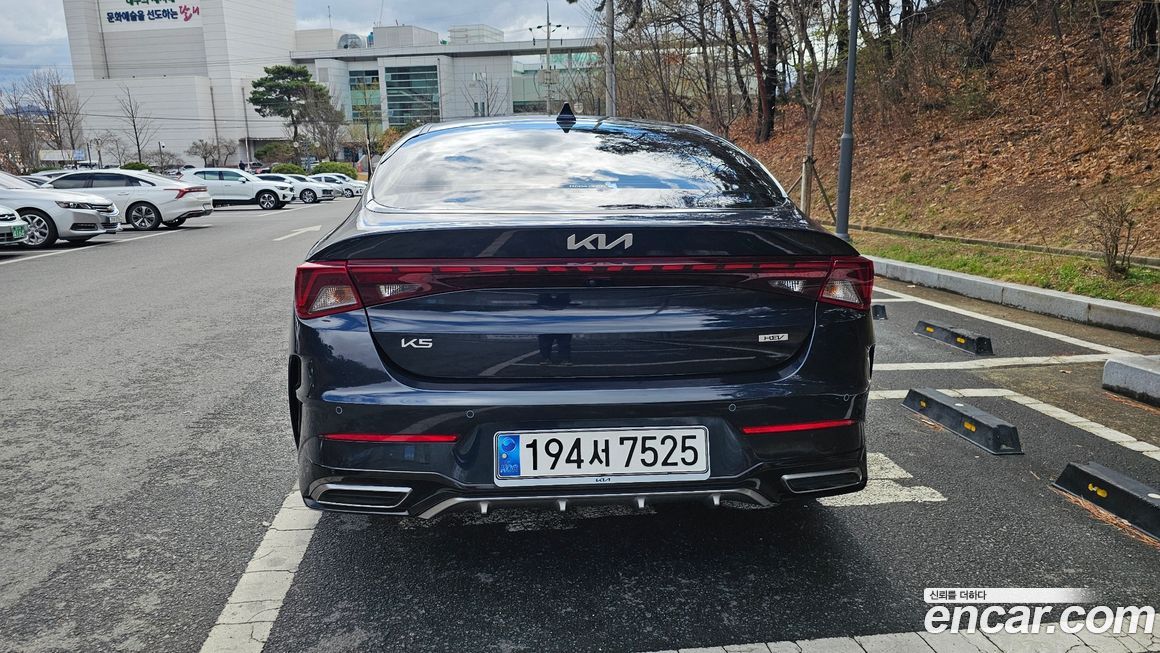 Kia K5 2023