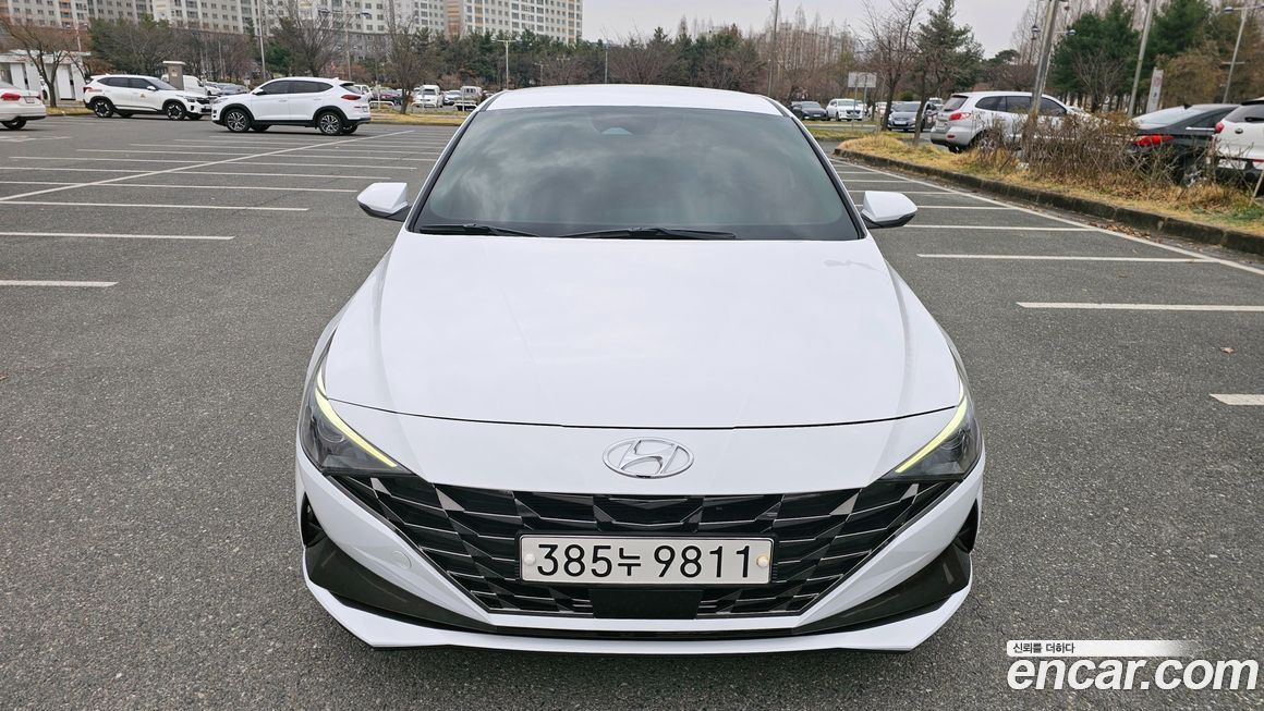 Hyundai AVANTE 2021