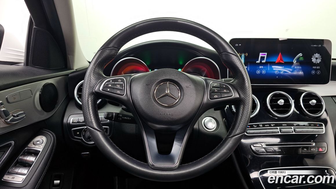 Mercedes-Benz C-Class 2018