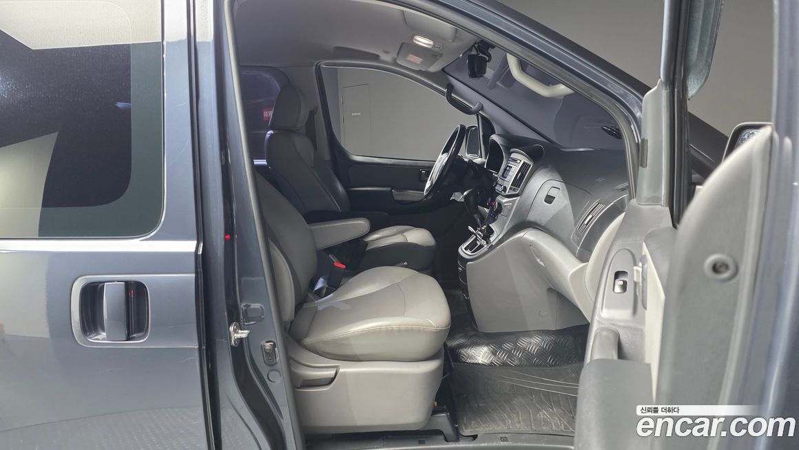 Hyundai Starex 2018