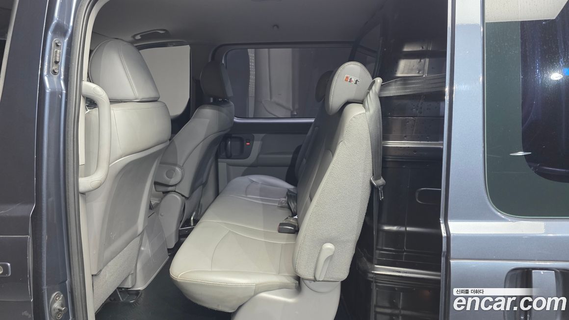 Hyundai Starex 2018