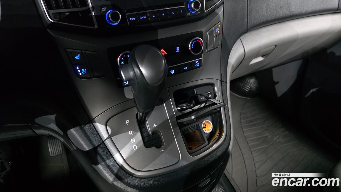 Hyundai Starex 2018