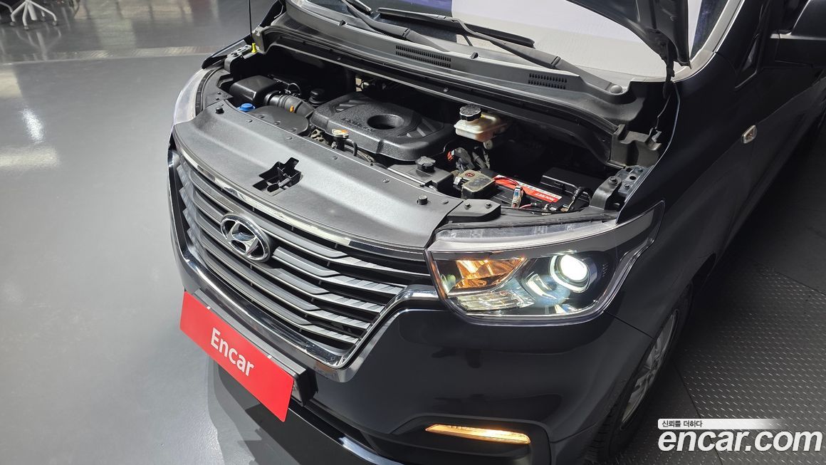 Hyundai Starex 2018