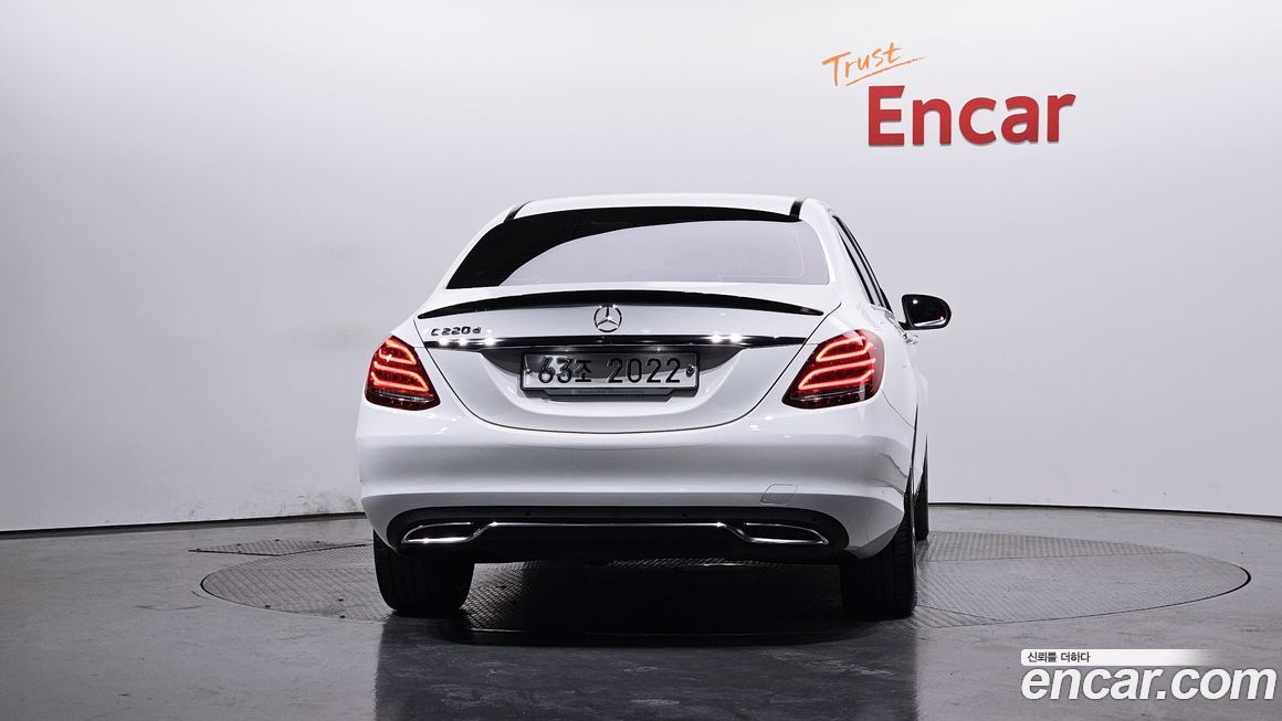 Mercedes-Benz C-Class 2018