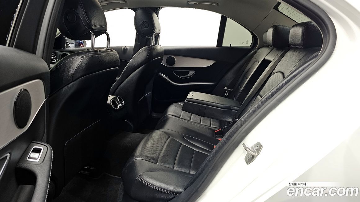 Mercedes-Benz C-Class 2018