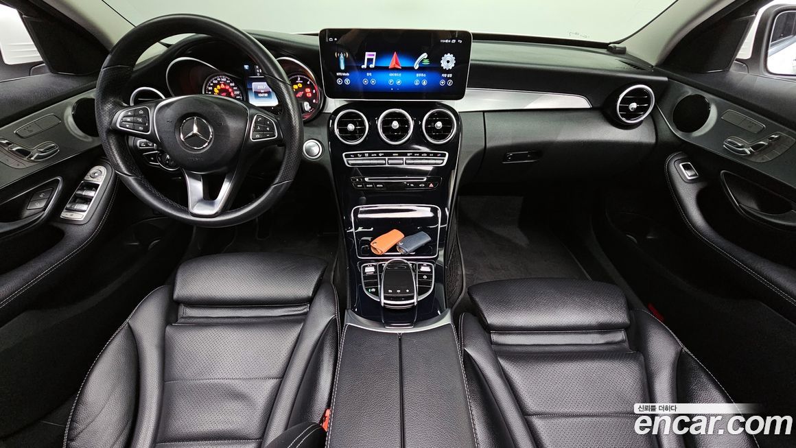 Mercedes-Benz C-Class 2018