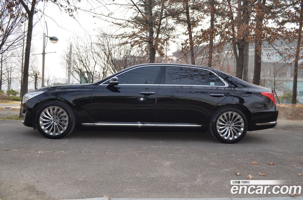 Genesis EQ900 2016