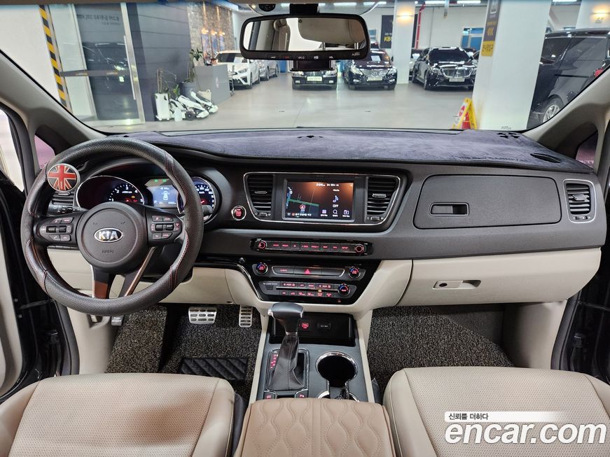 Kia Canival 2019