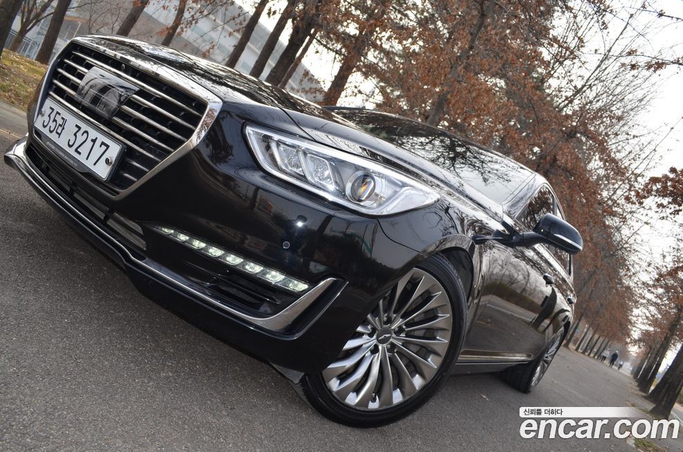 Genesis EQ900 2016