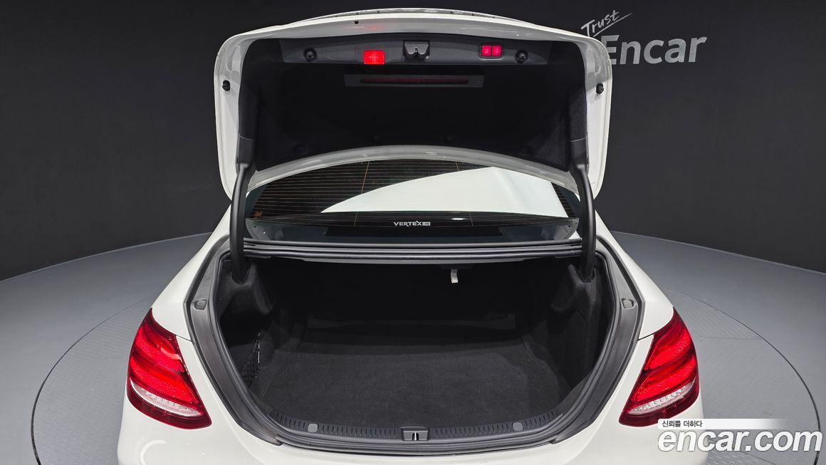 Mercedes-Benz E-Class 2018