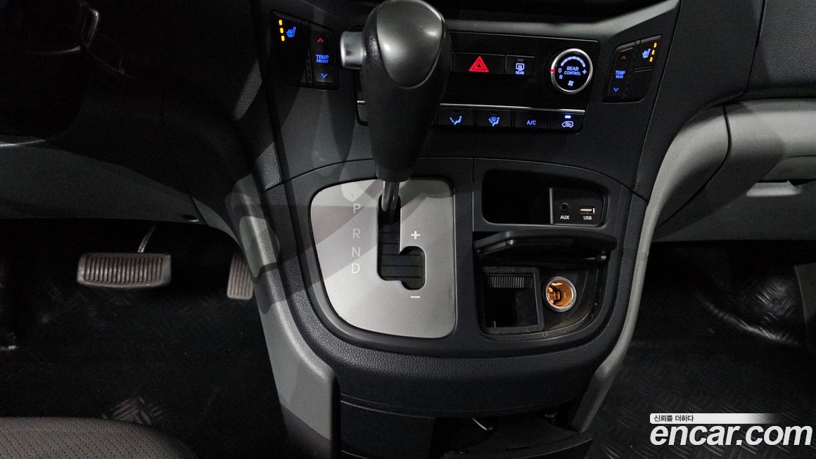 Hyundai Starex 2018
