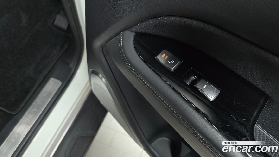 KG_Mobility_Ssangyong Rexton 2019