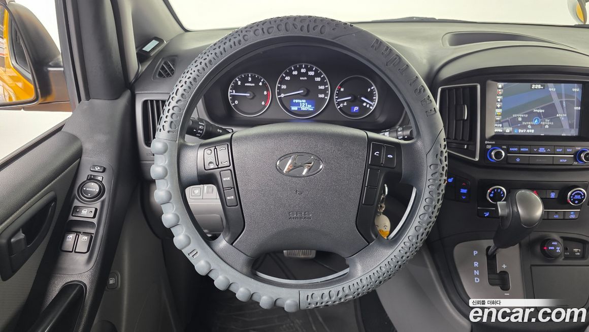 Hyundai Starex 2019