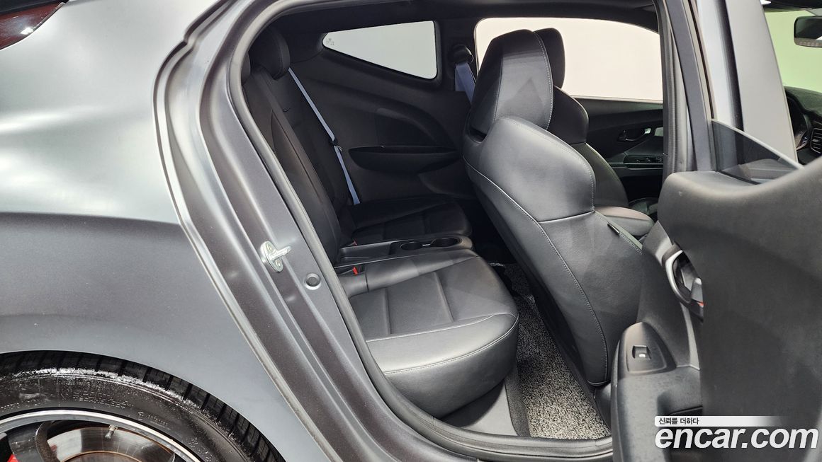 Hyundai Veloster 2020