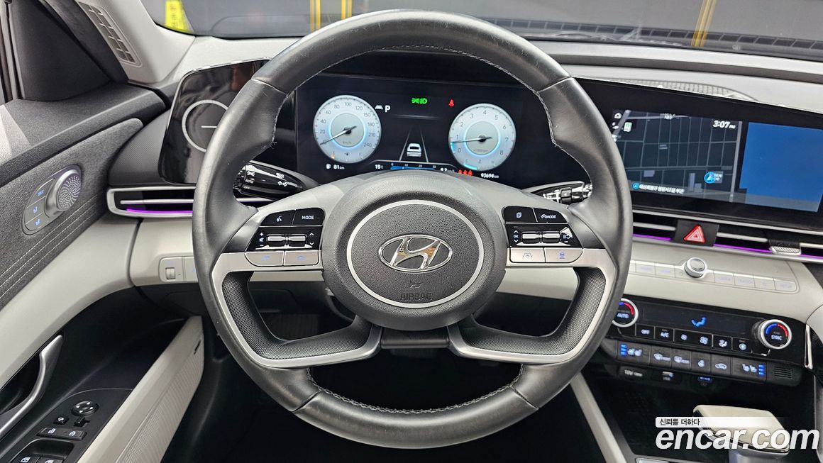Hyundai AVANTE 2021