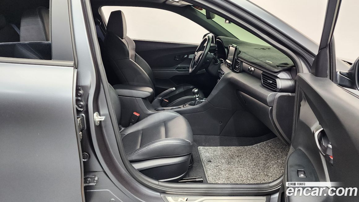 Hyundai Veloster 2020