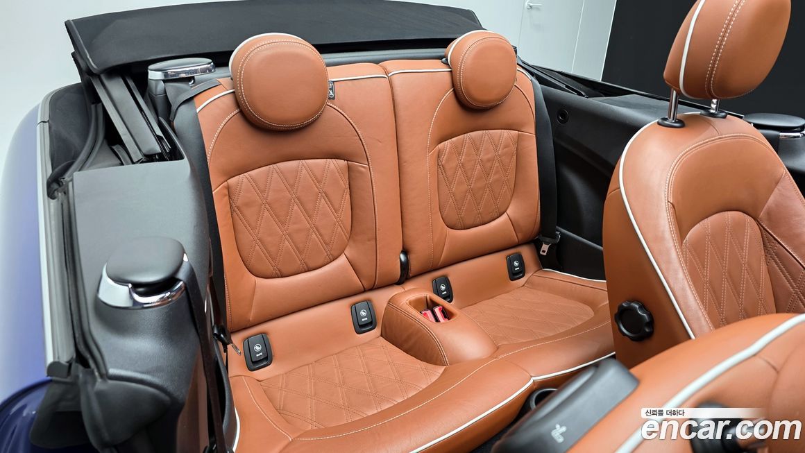 Mini Cooper Convertible 2019