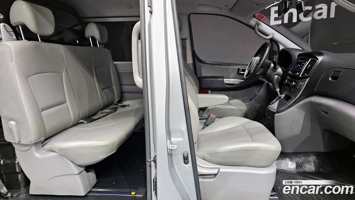 Hyundai Starex 2021