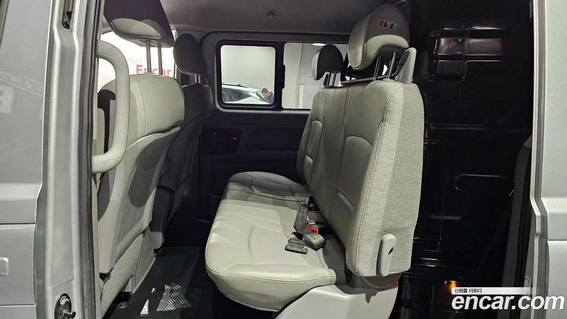 Hyundai Starex 2021