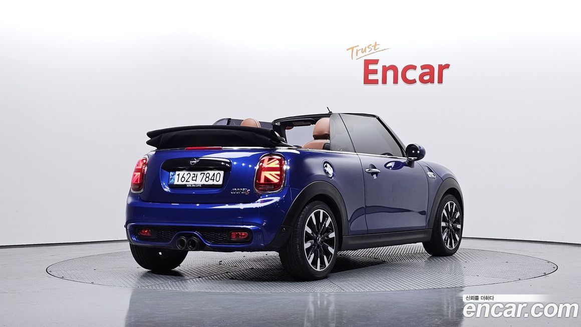 Mini Cooper Convertible 2019