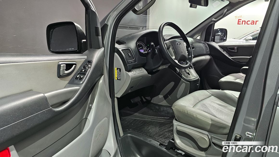 Hyundai Starex 2021