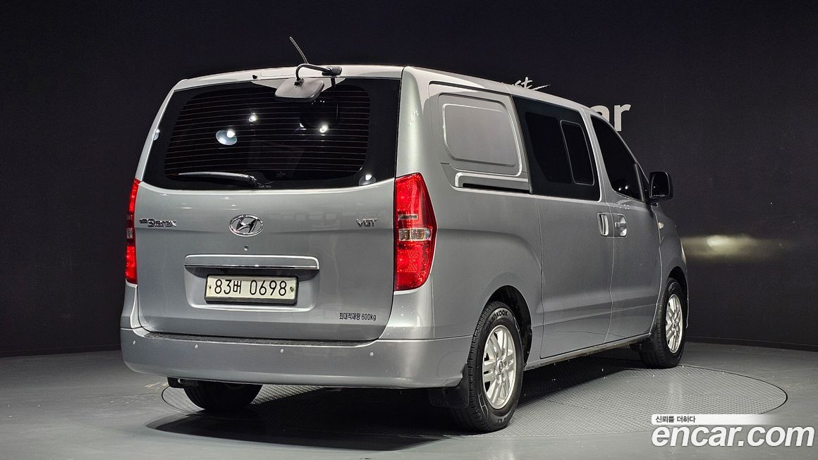 Hyundai Starex 2021