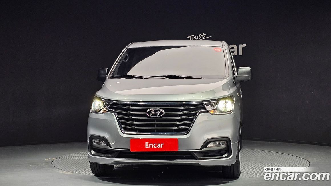 Hyundai Starex 2021