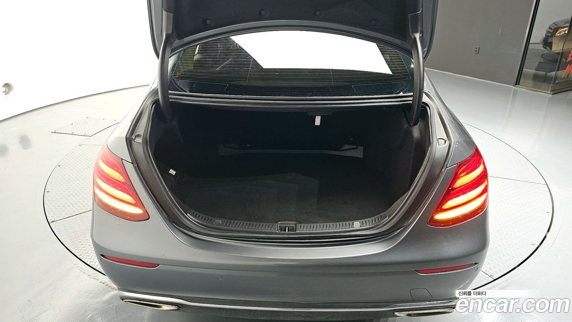 Mercedes-Benz E-Class 2017