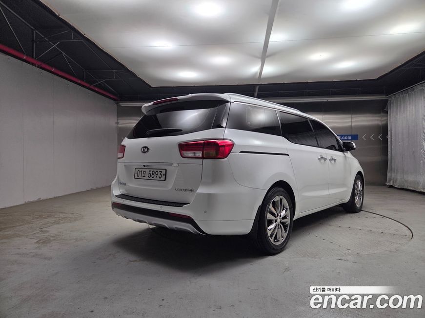 Kia Canival 2018