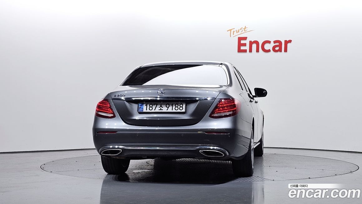 Mercedes-Benz E-Class 2017