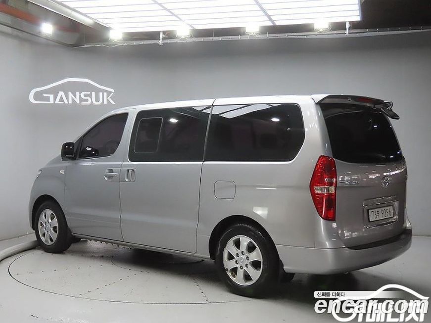 Hyundai Starex 2019