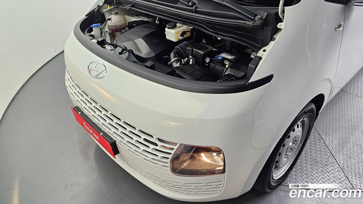 Hyundai Staria 2023