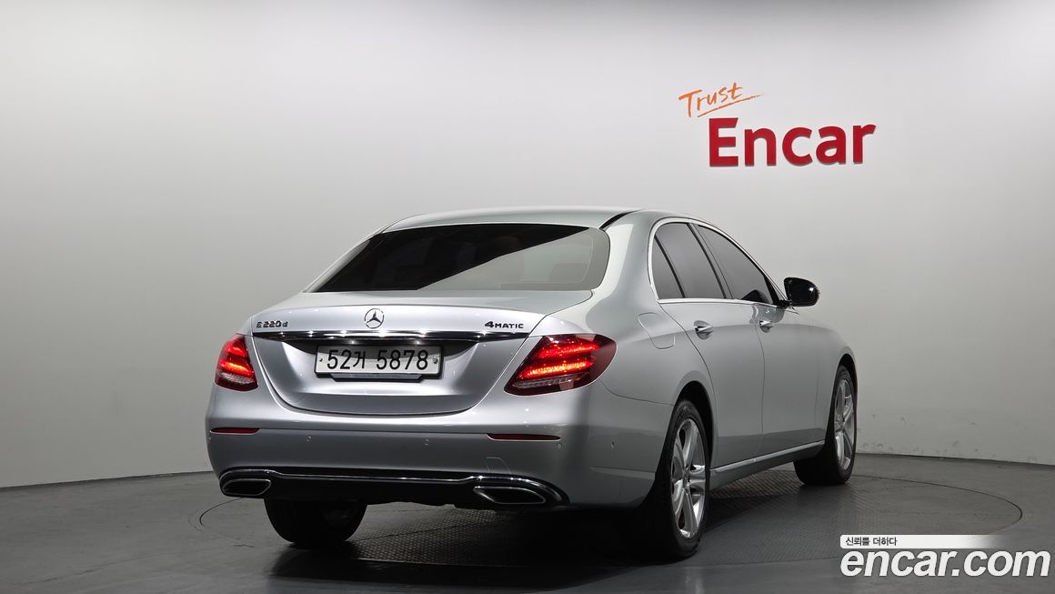 Mercedes-Benz E-Class 2018
