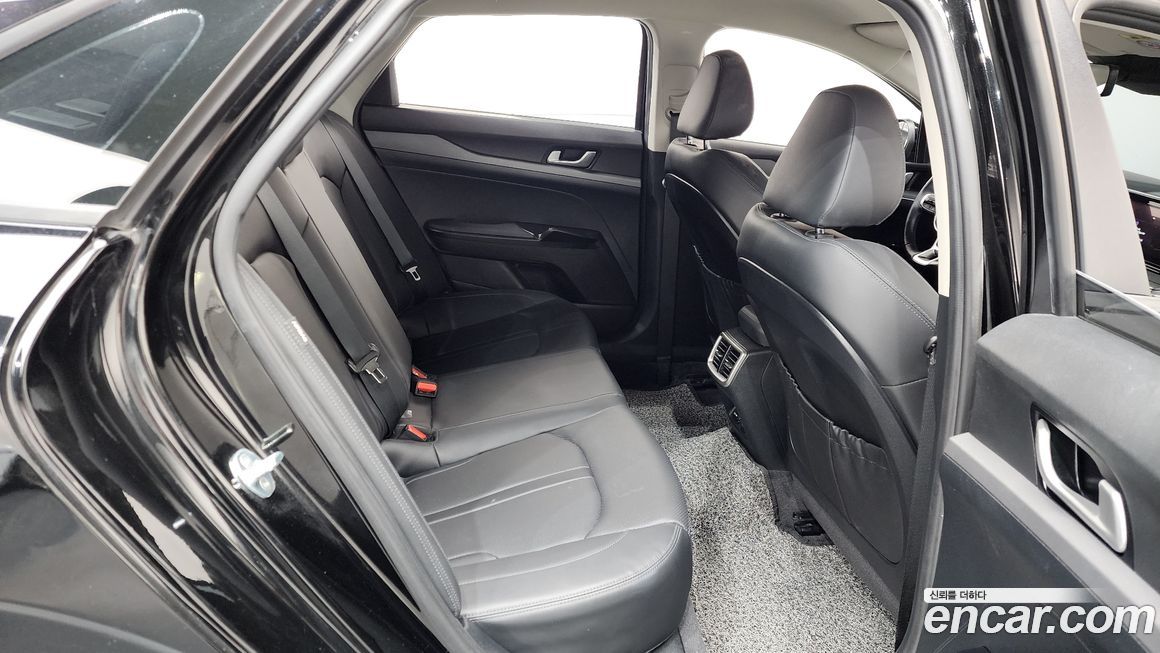 Kia K5 2021
