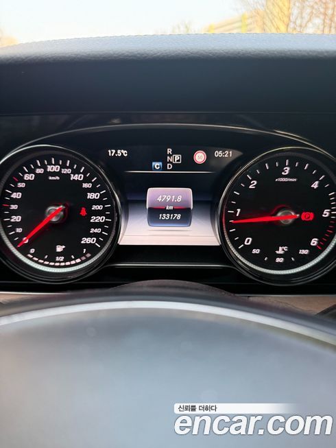 Mercedes-Benz E-Class 2017